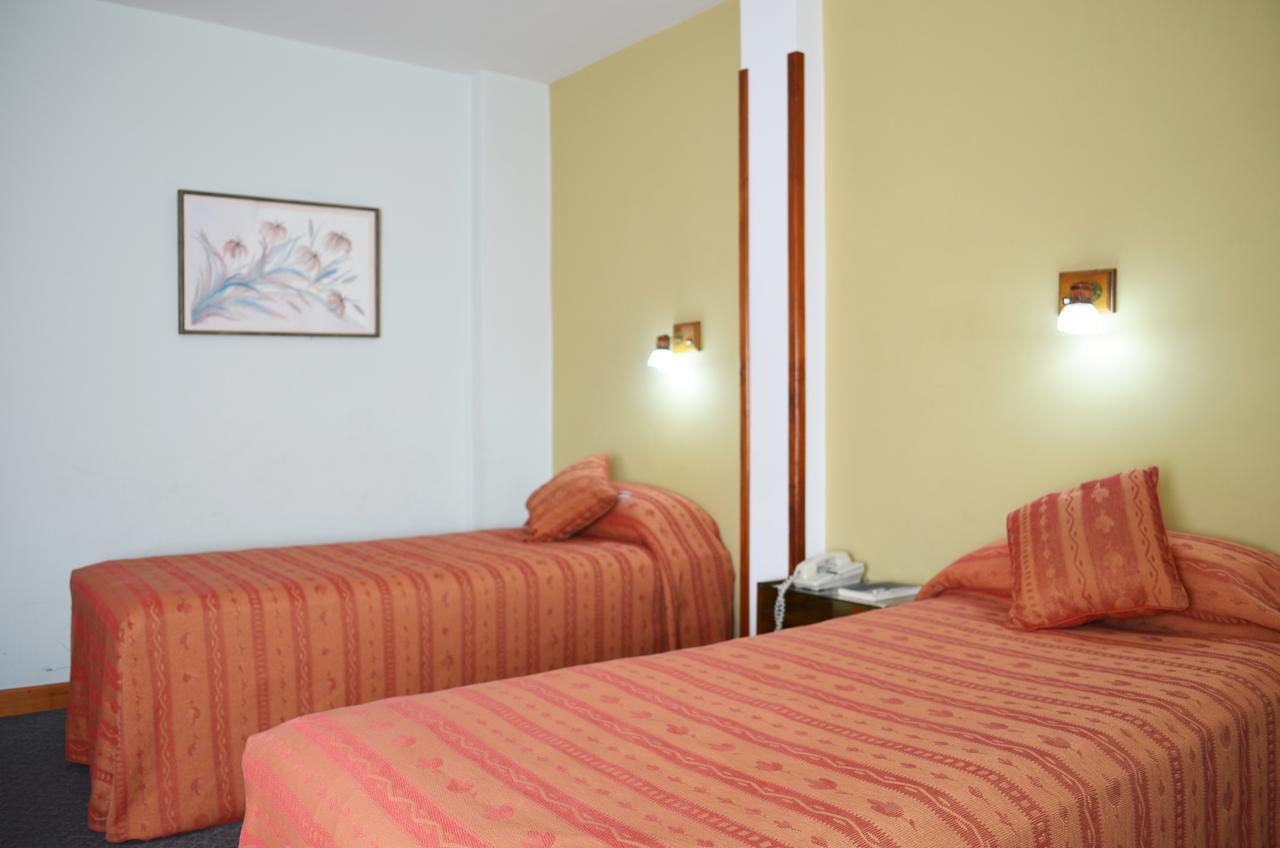 Hotel Huemul جنرال روكا المظهر الخارجي الصورة