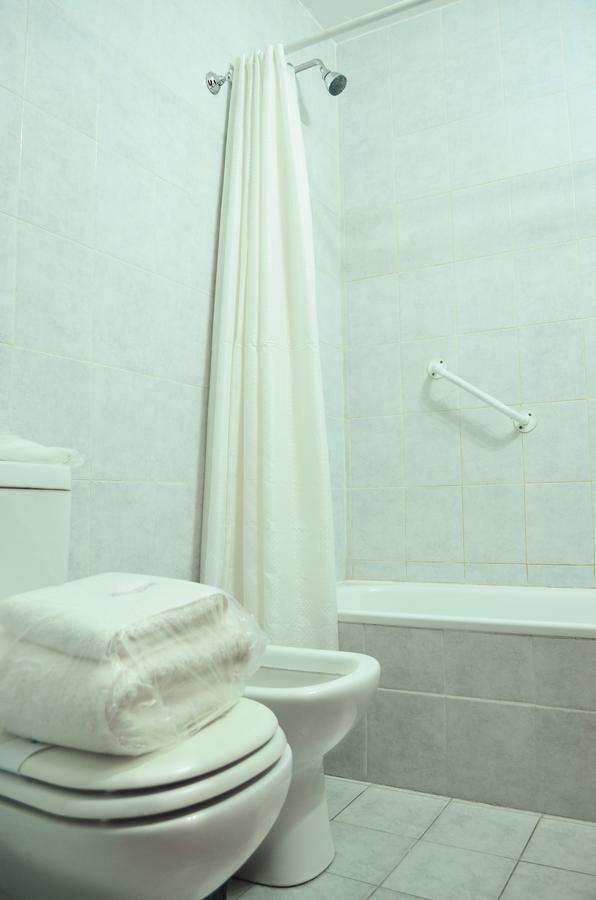 Hotel Huemul جنرال روكا المظهر الخارجي الصورة