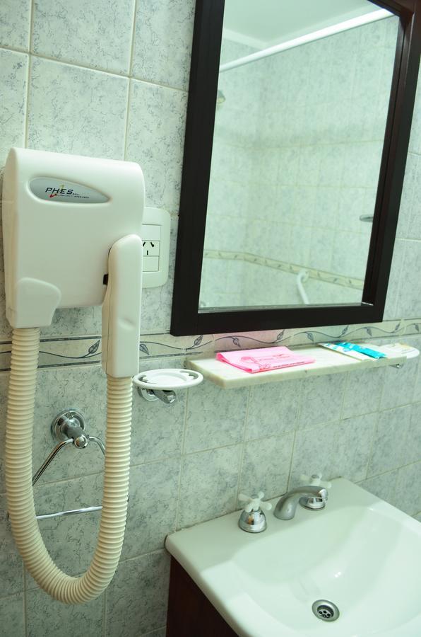 Hotel Huemul جنرال روكا المظهر الخارجي الصورة