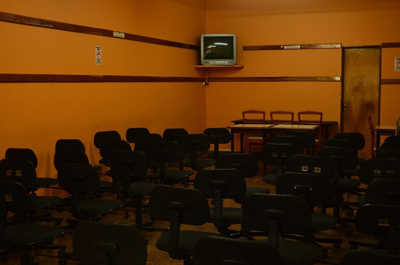 Hotel Huemul جنرال روكا المظهر الخارجي الصورة
